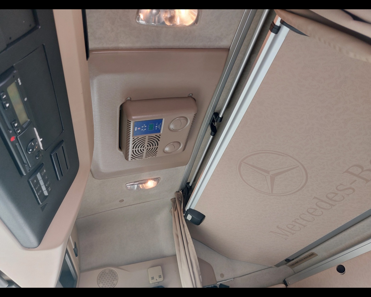 Mercedes Actros actros 1842 L flat cab. Str.Sp. 2,5 Euro VI(E5) - 15