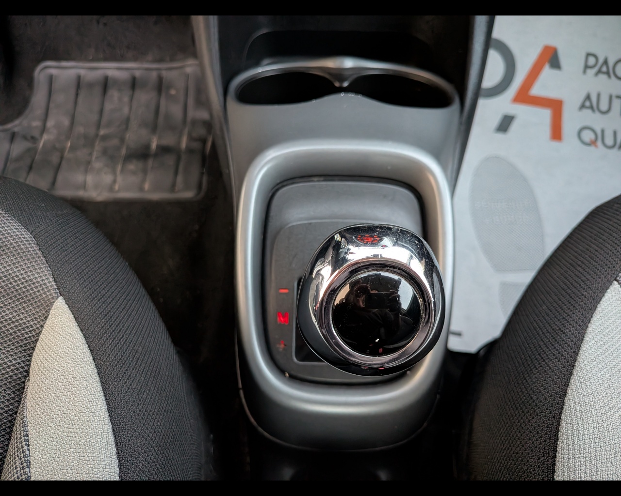 Foto TOYOTA Aygo 5p 1.0 x-cool m-mt 72cv