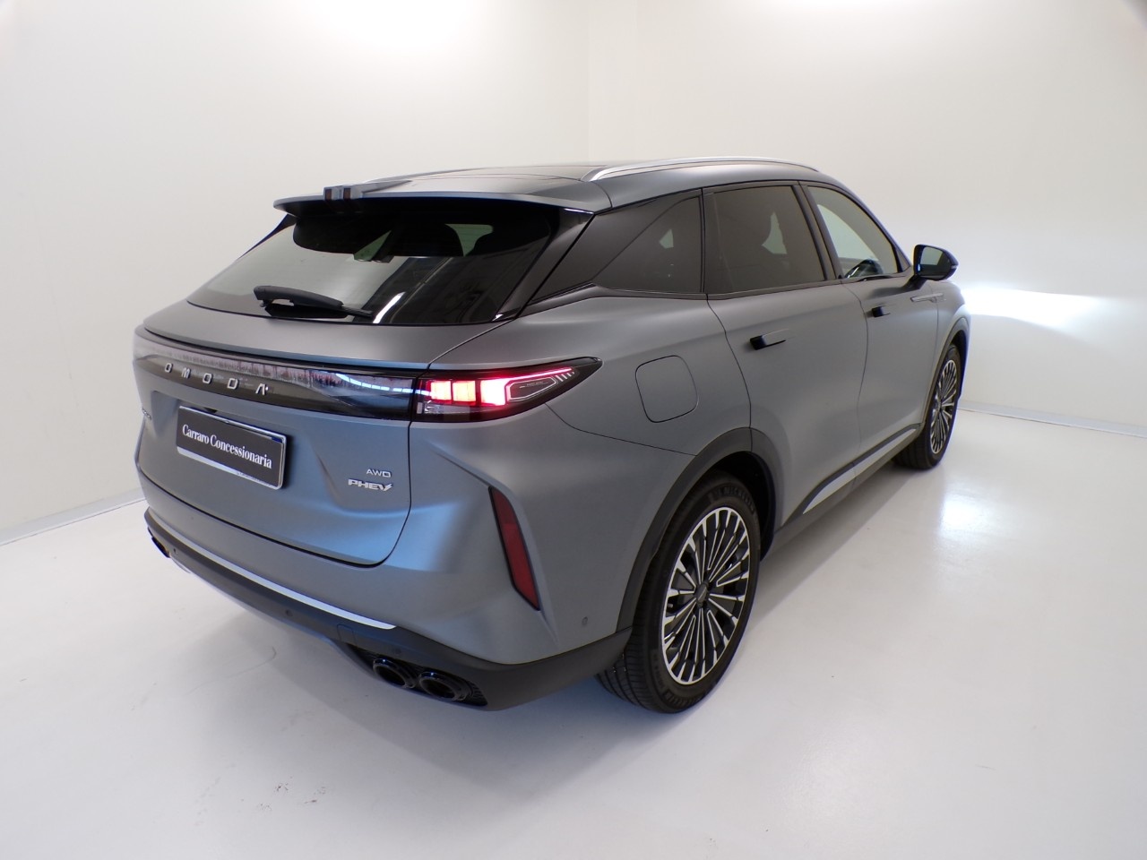 Omoda  Omoda 9 1.5 TGDi plug-in SHS Premium i-AWD DHT3 - 6