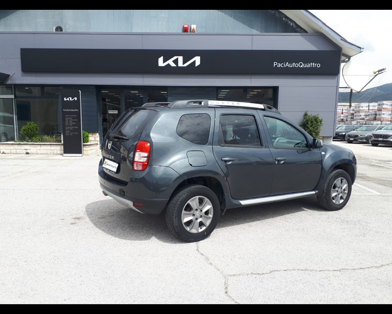 Foto DACIA Duster 1.5 dci 110cv Laureate 4x4