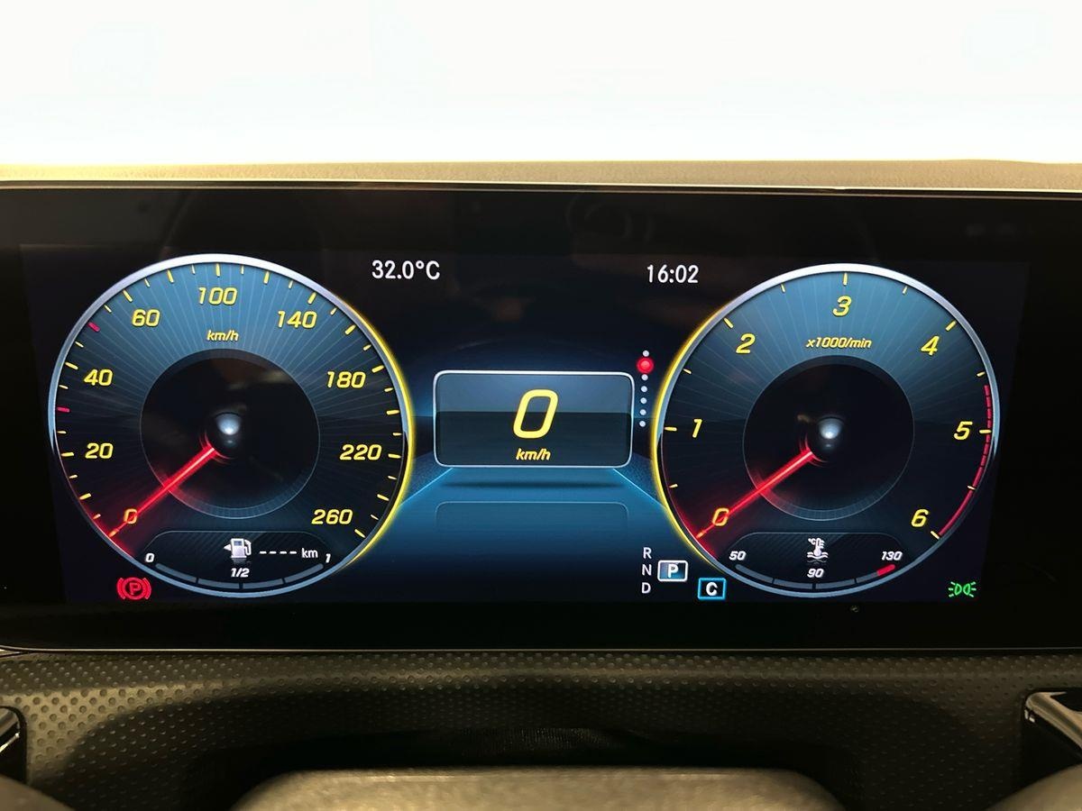 Mercedes Classe A Classe A 180 D Premium Night edition 8G-DCT - 13