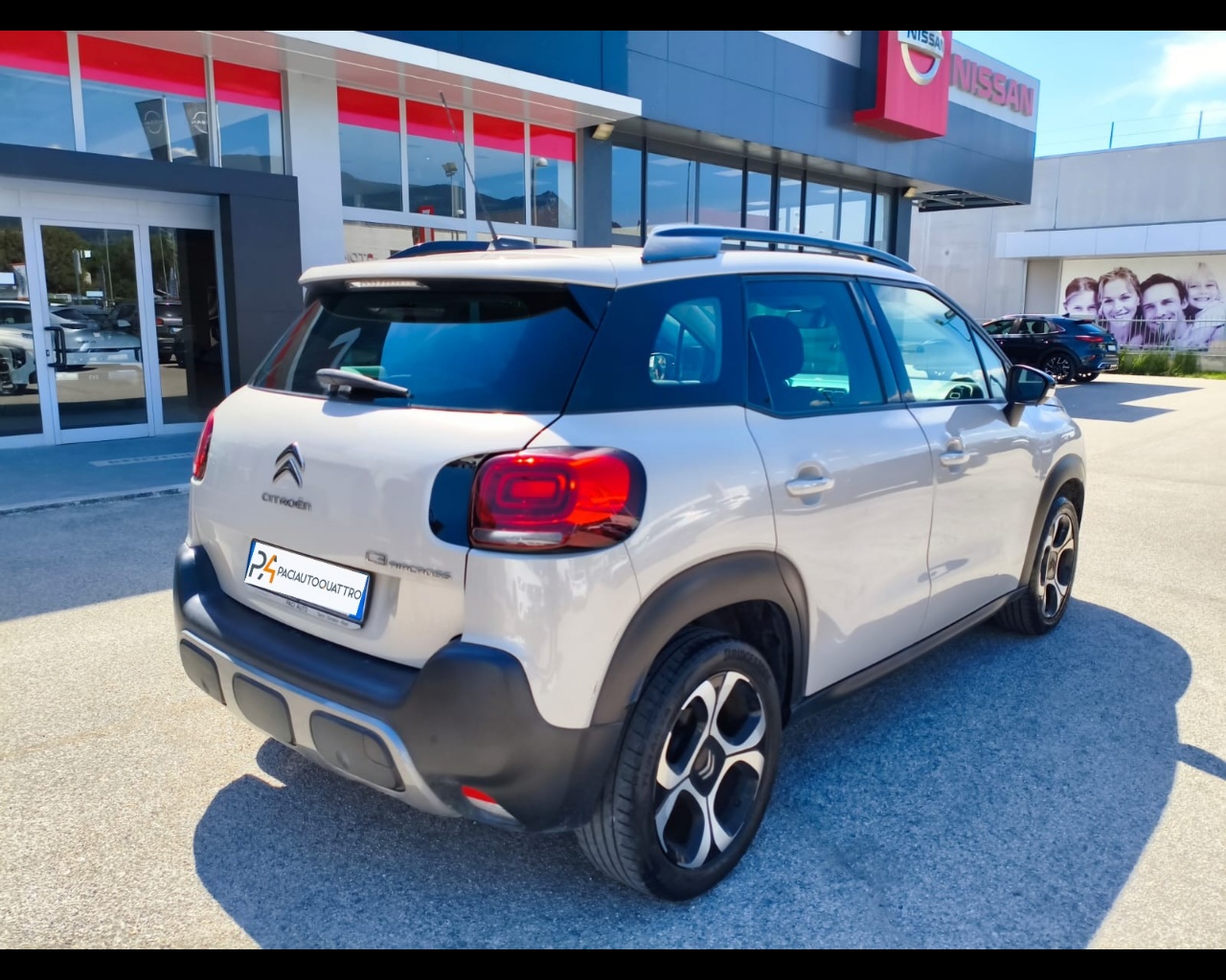 Foto CITROEN C3 Aircross 1.2 puretech Shine s&s 110cv