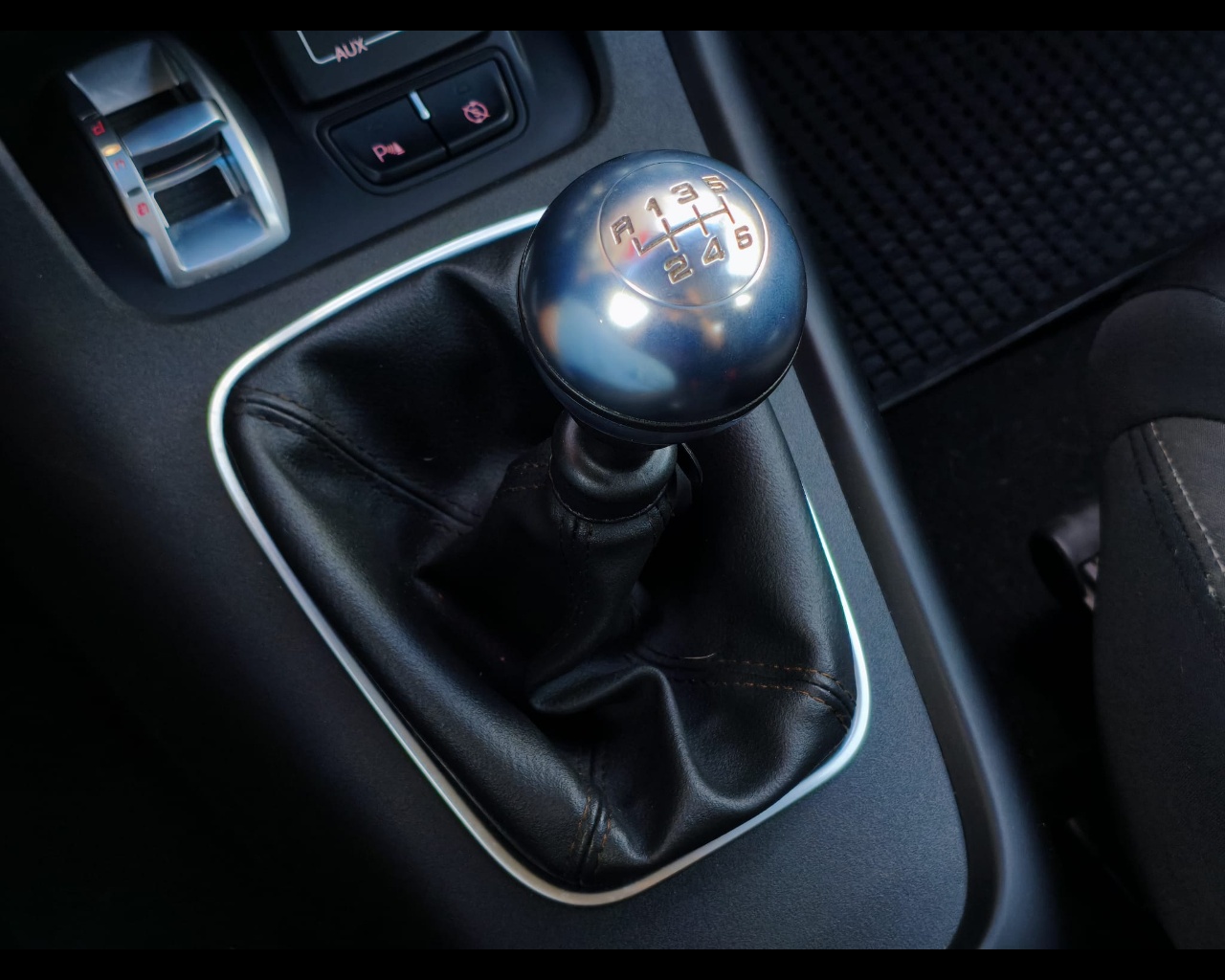 Foto ALFA ROMEO Giulietta 1.6 jtdm Super 120cv 