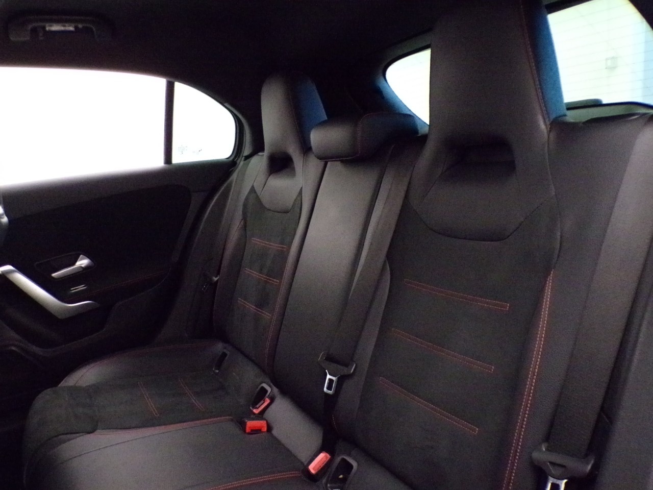Mercedes Classe A Classe A 180 D Premium 7G-DCT - 13