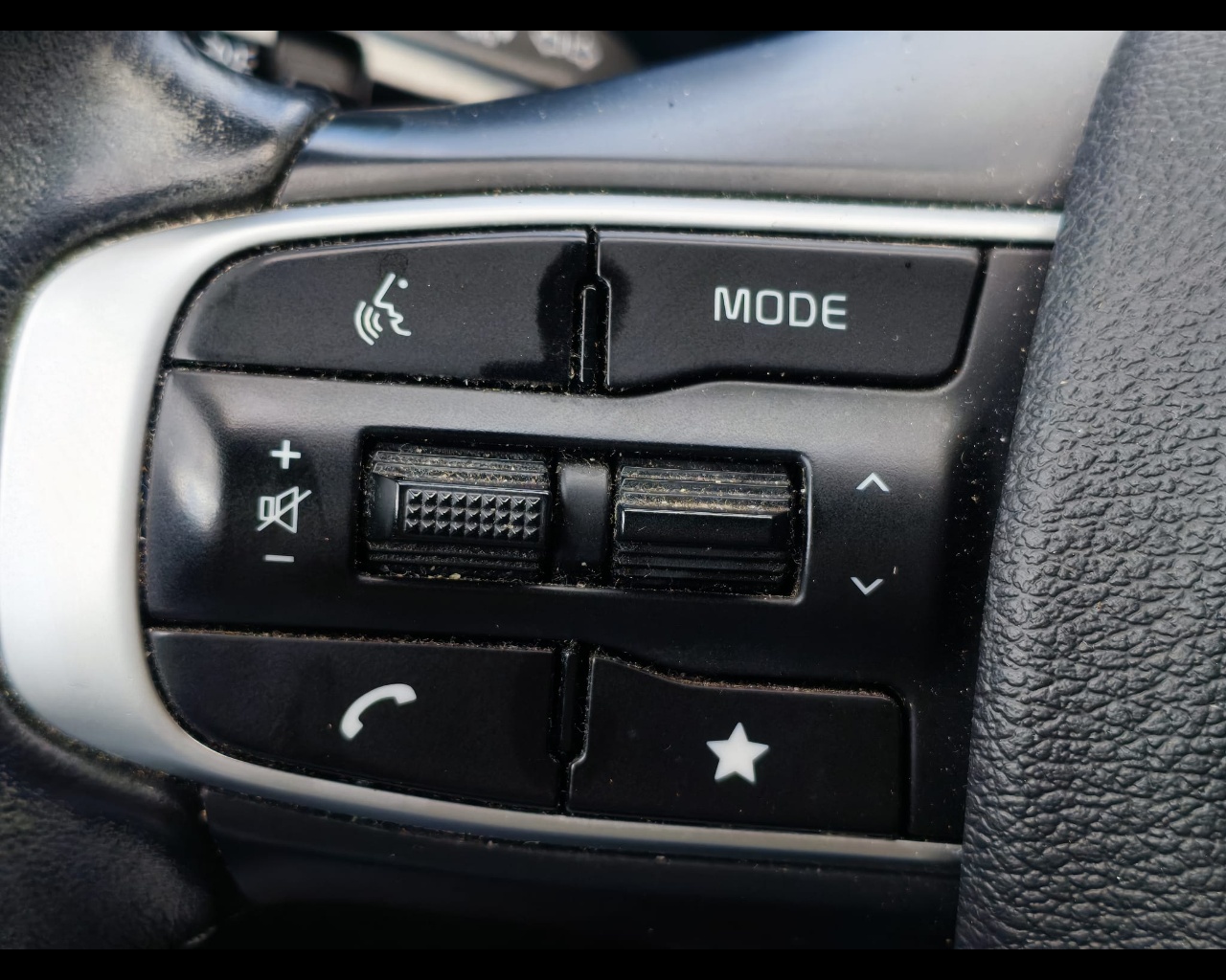 Foto KIA Sportage 1.6 crdi mhev Business imt