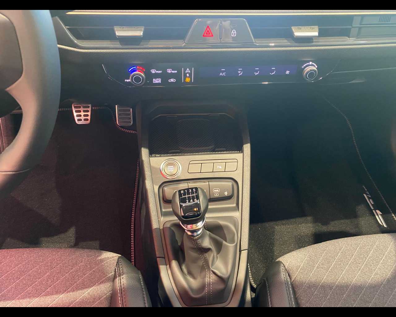 Kia Stonic Nuovo Ibrido benzina Stonic Legnago