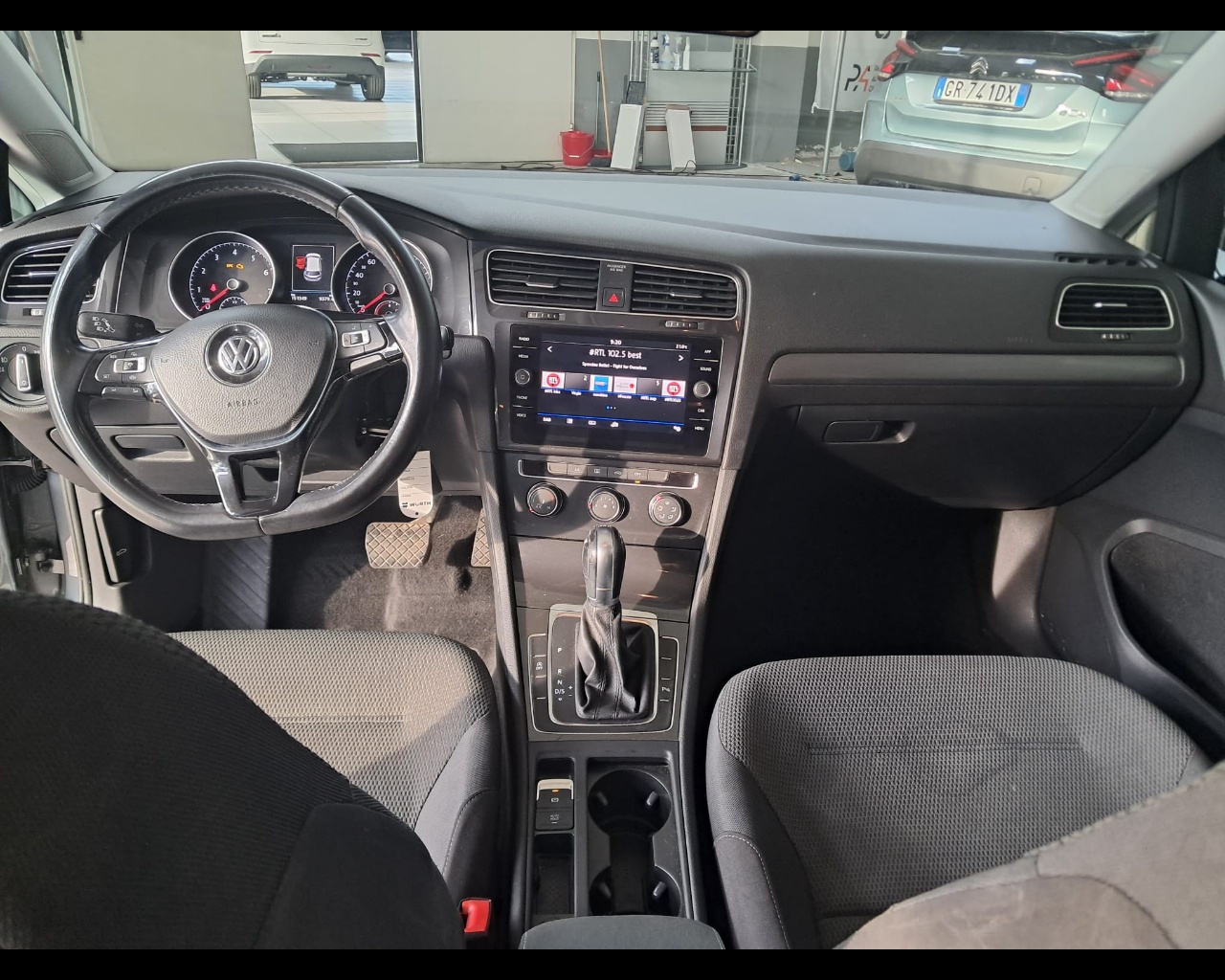 Foto VOLKSWAGEN Golf 5p 1.5 tgi Executive 130cv dsg