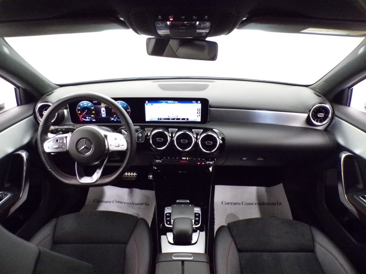 Mercedes Classe A Classe A 180 D Premium 7G-DCT - 14