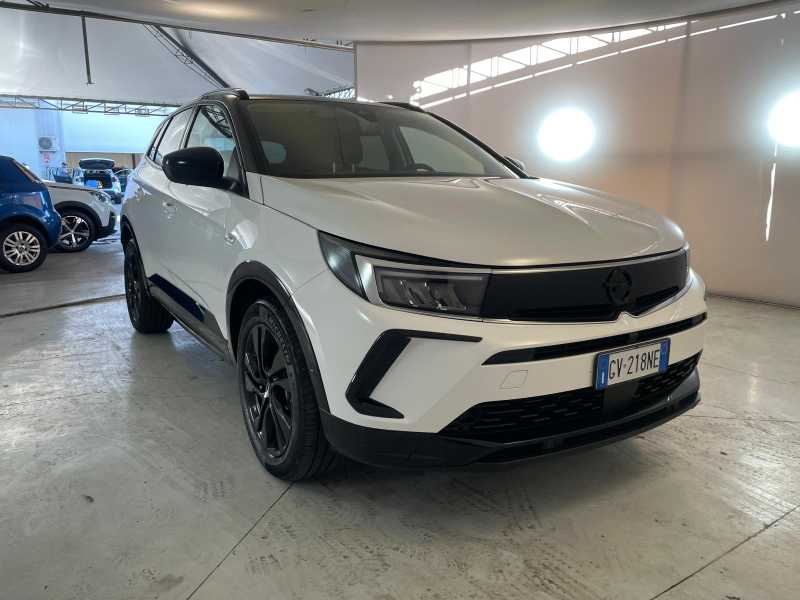 Grandland Gs Hybrid 136 Hp