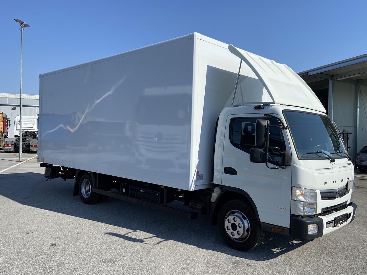 Mitsubishi Canter IV 7.5 TF E6 2016 canter 7.5 TF C 18AMT/43 new cab Comf. Euro VI - 3