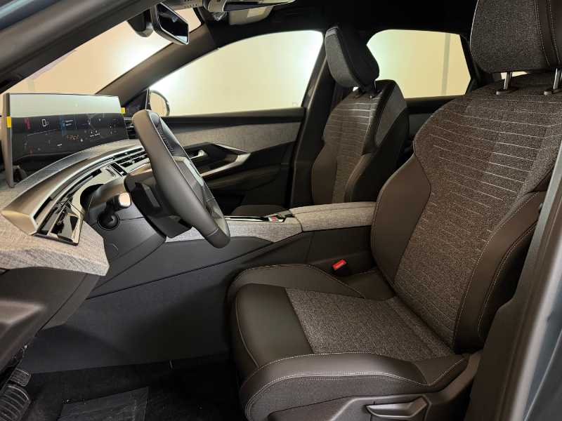 Nuova 3008 Allure - Hybrid 136 E-dcs6