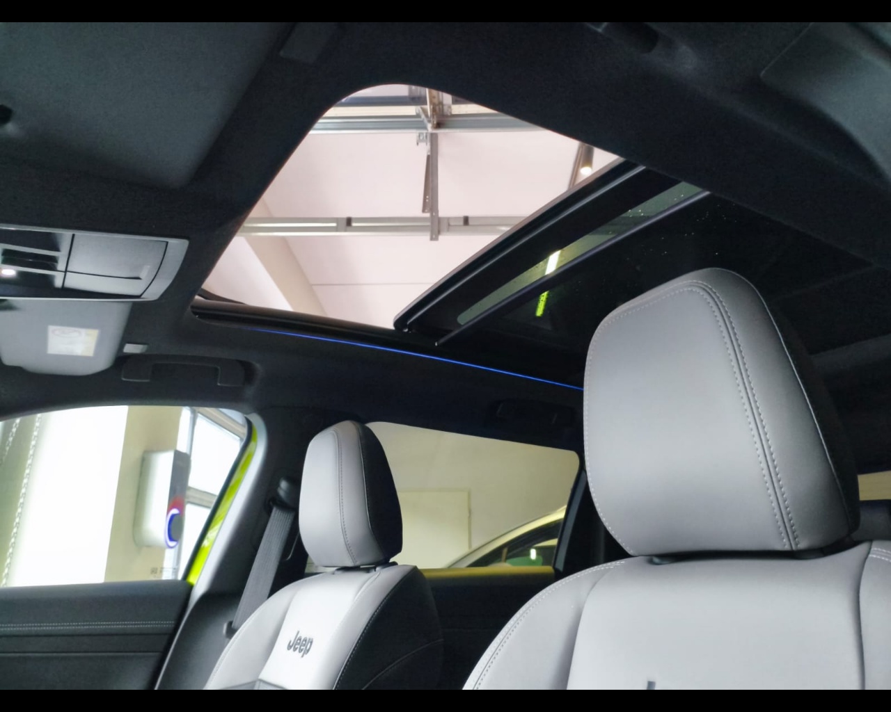 Foto JEEP New Compass E-Hybrid 465  First Edition Mhev