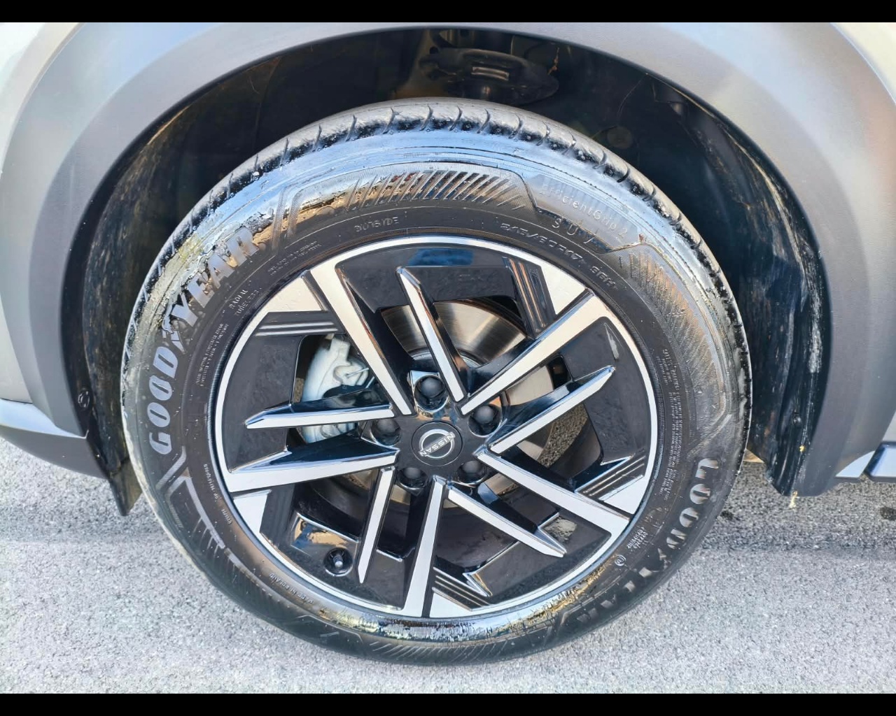 Foto NISSAN Juke 1.6 hev N-Connecta