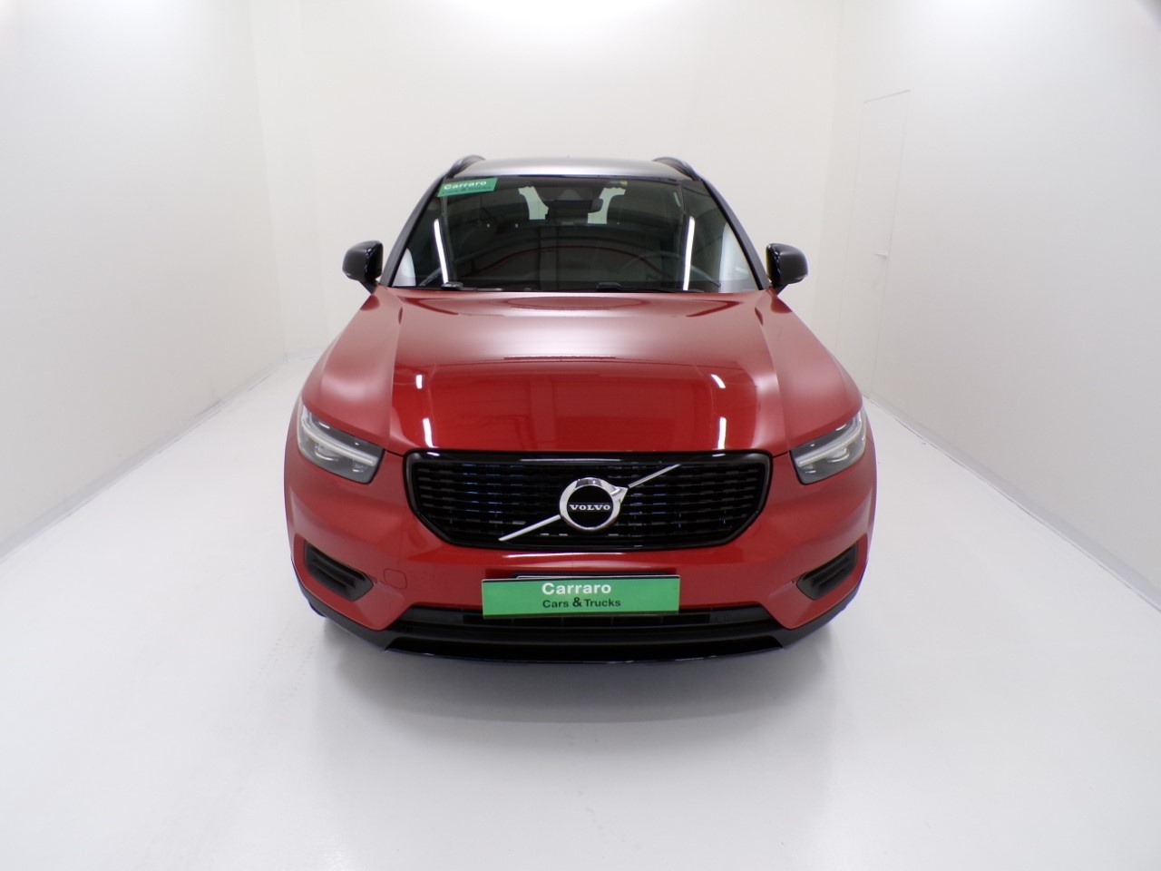 Volvo XC40 XC40 2.0 D4 R-Design AWD Geartronic - 2