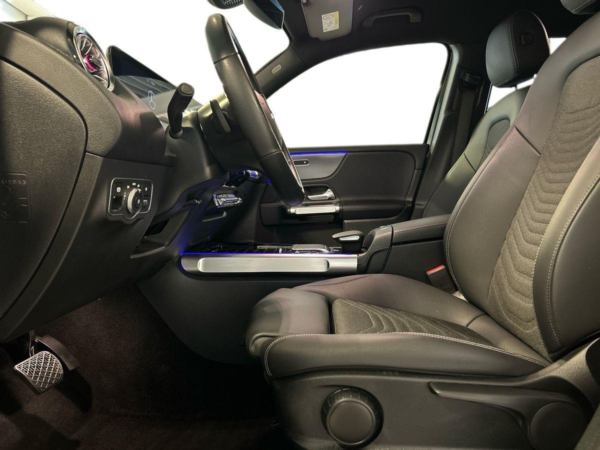Mercedes GLB GLB 180 D Sport Plus 8G-DCT - 10