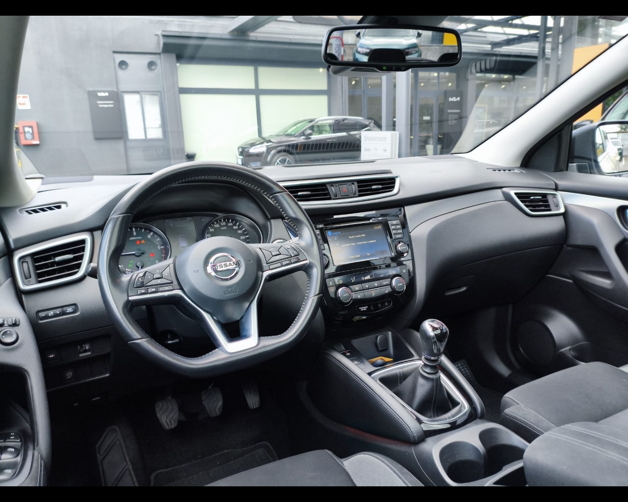 Foto NISSAN Qashqai 1.5 dci N-Connecta 110cv