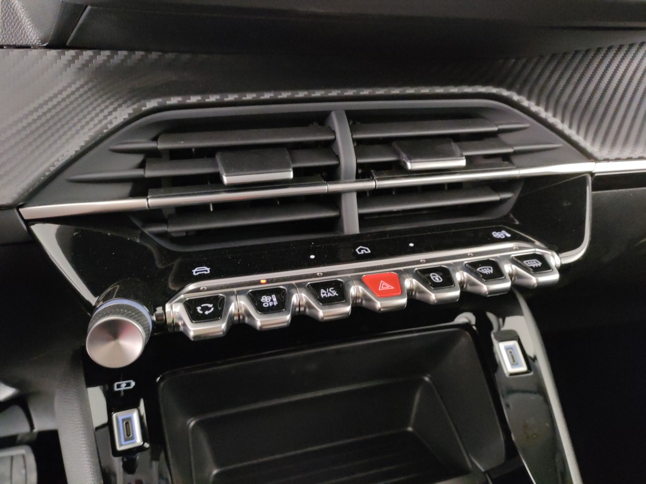 Peugeot 208 Nuovo Ibrido benzina 208 Porto Mantovano