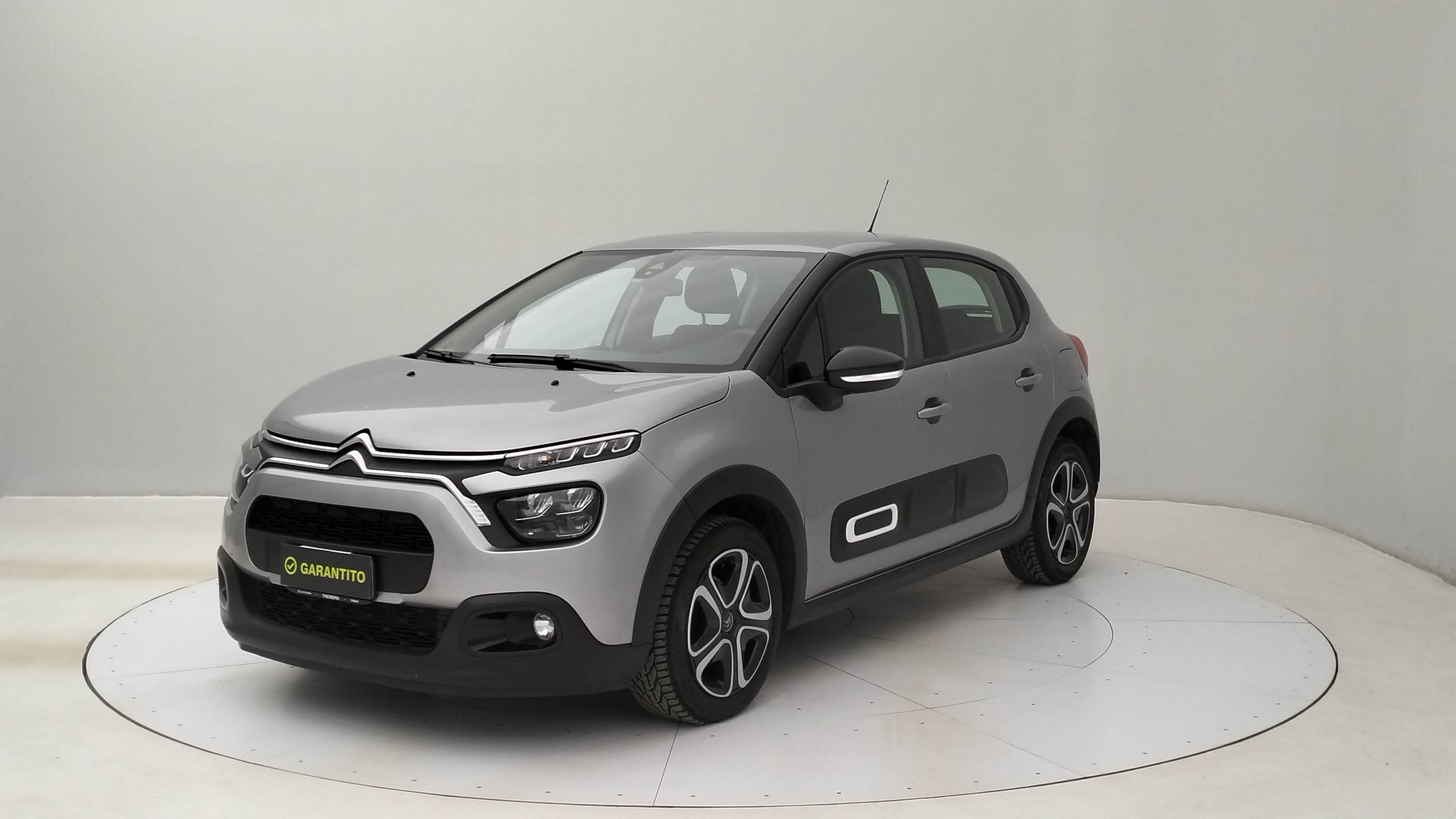 CITROEN C3 C3 1.2 puretech Shine s&s 110cv