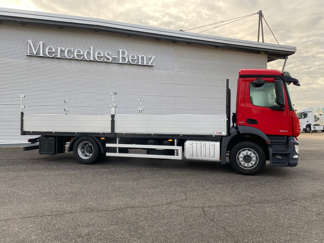Mercedes Antos 1824 L cab. S Classic space 2,3 - 2