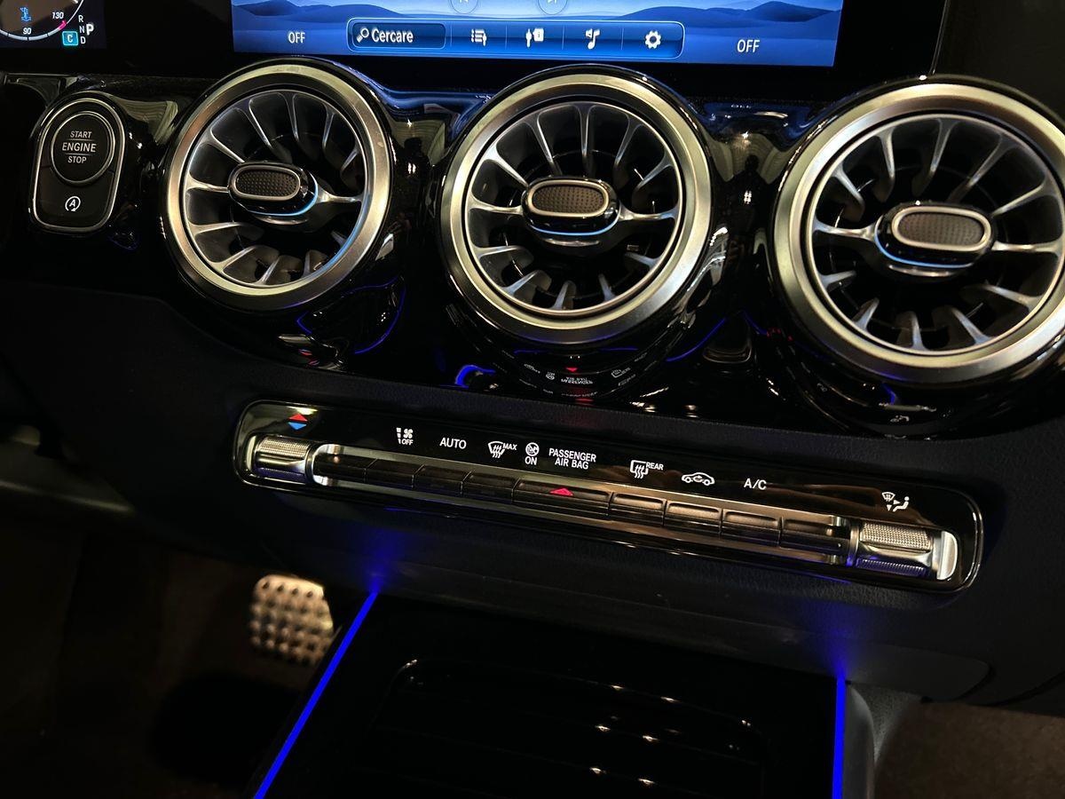 Mercedes  GLA 180 D AMG Line Advanced Plus 8G-DCT - 14