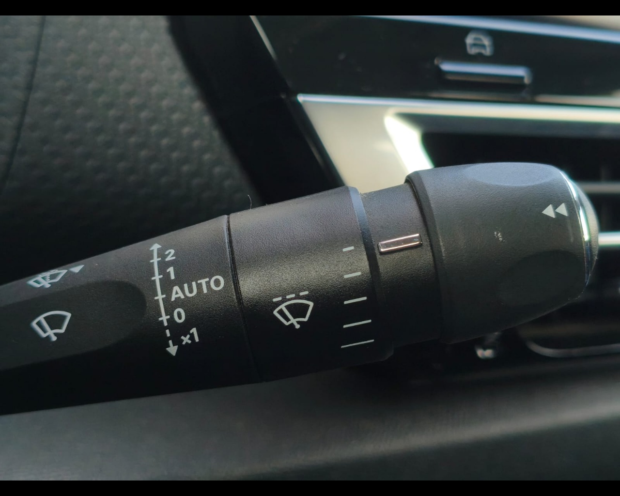 Foto CITROEN C4 1.5 bluehdi Feel Pack s&s 130cv eat8