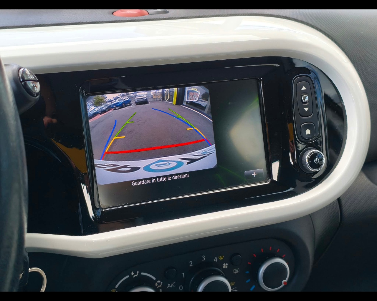 Foto RENAULT Twingo 1.0 sce Lovely2 s&s 69cv