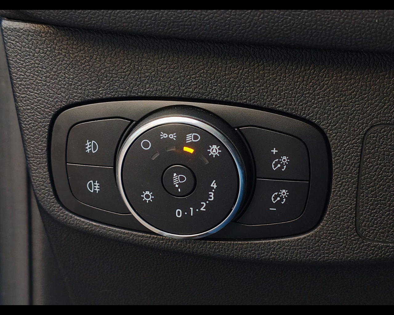 Foto FORD Focus Active 1.5 ecoblue X 120cv auto