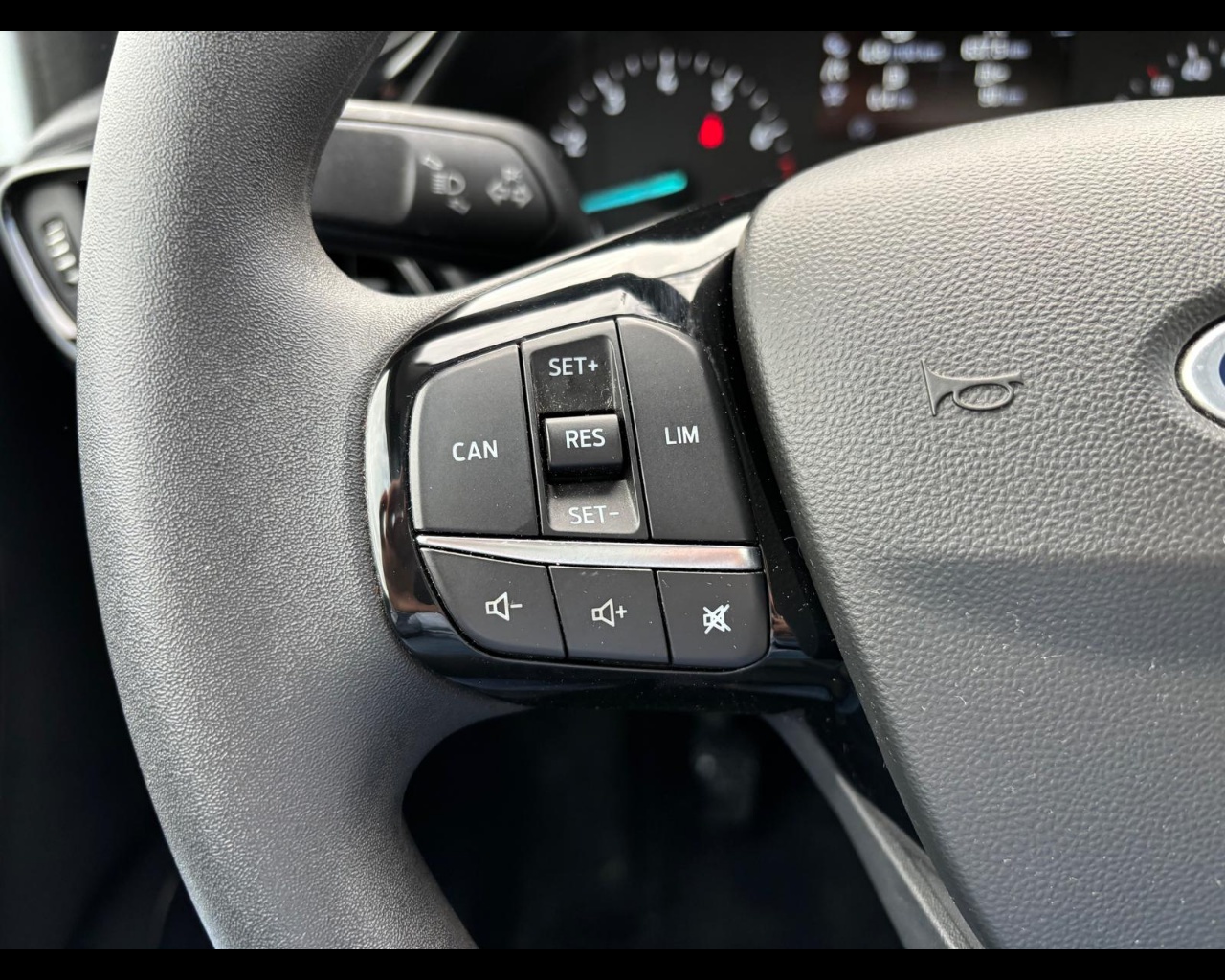 Foto FORD Fiesta Van 1.0 MHEV 125cv Trend 