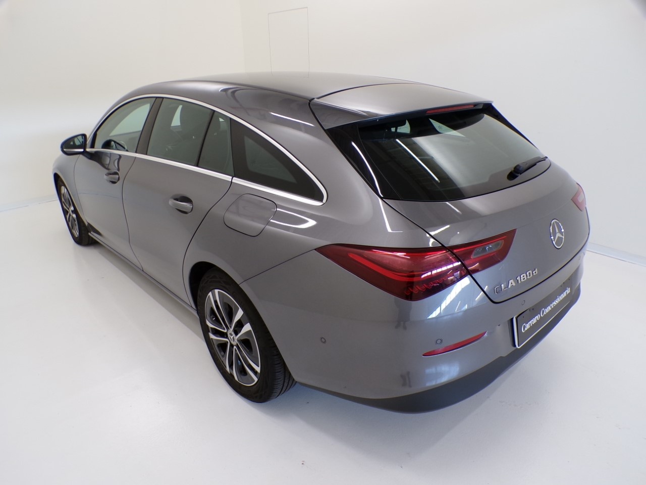 Mercedes  CLA Shooting Brake 180 D Advanced 8G-DCT - 8