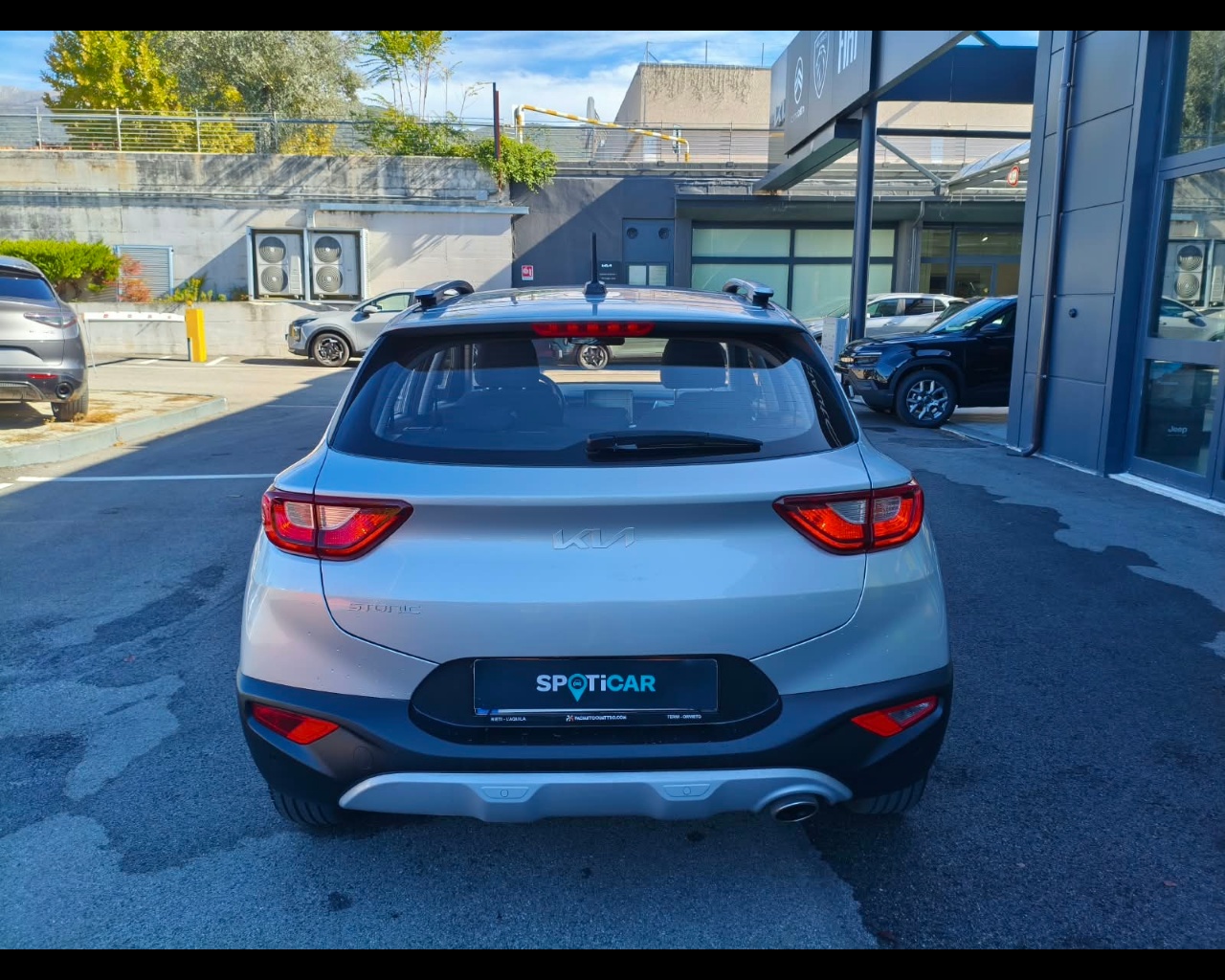 Foto KIA Stonic 1.2 Urban ecogpl 82cv