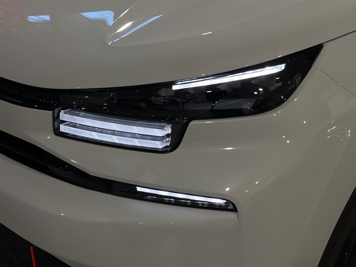 Citroen C4 Nuovo Ibrido benzina C4 Verona