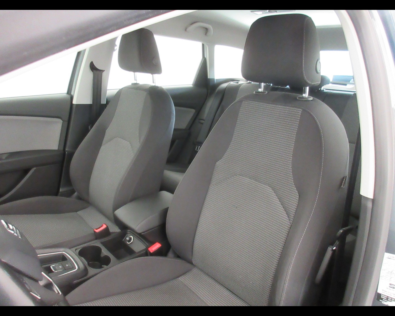 Seat Leon Leon ST 1.6 TDI 115cv Business DSG - 11