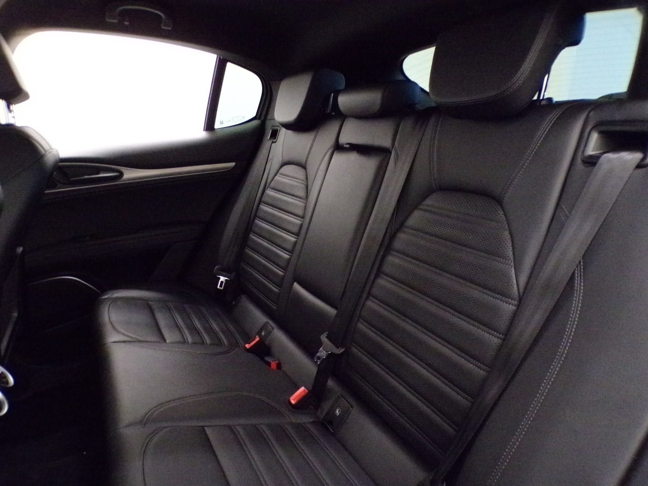 Alfa Romeo Stelvio Stelvio 2.2 Turbo 210cv Veloce Q4 AT8 - 14