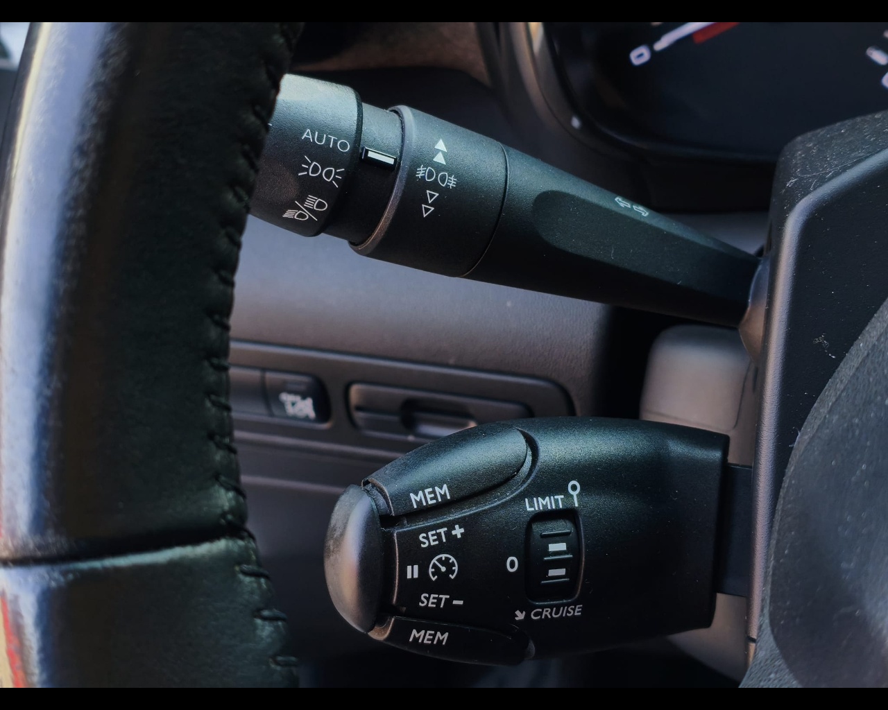 Foto CITROEN C3 Aircross 1.5 bluehdi Shine s&s 120cv eat6