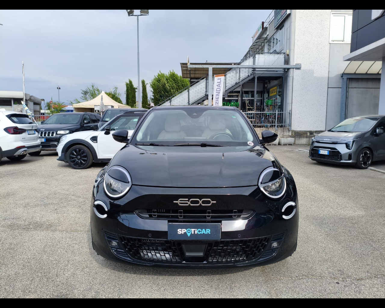 Foto FIAT 600 1.2 hybrid La Prima 110cv auto