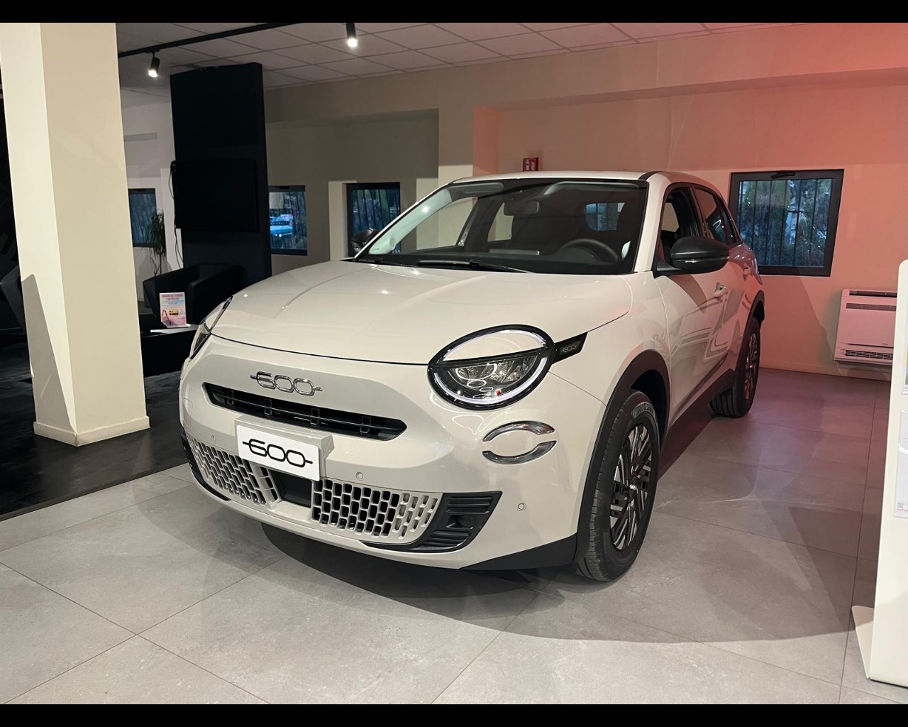 FIAT 600 Hybrid Business 1.2 Hybrid110cv Usata