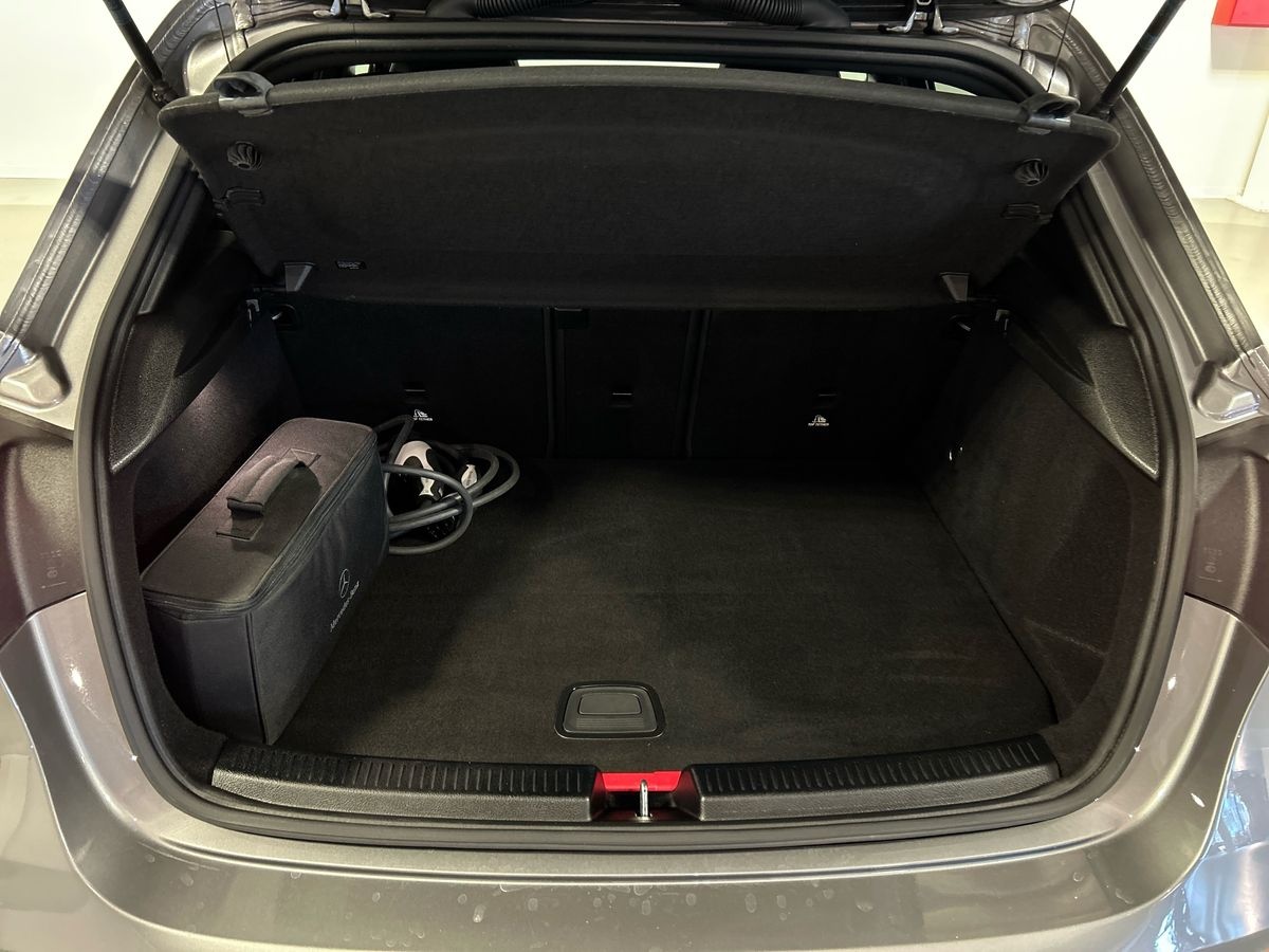 Mercedes Classe A Classe A 250 e EQ-POWER Premium 7G-DCT - 8