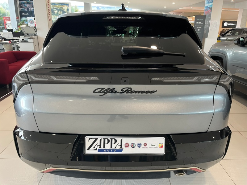 ALFA ROMEO – Junior 1.2 145 CV Hybrid eDCT6 Q4 Intensa