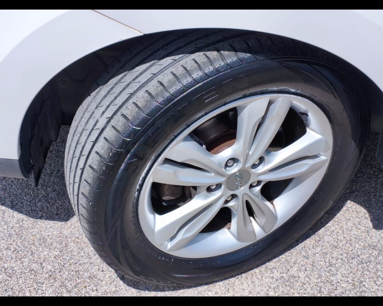 Foto HYUNDAI ix35 1.7 crdi Xpossible 115cv 2wd