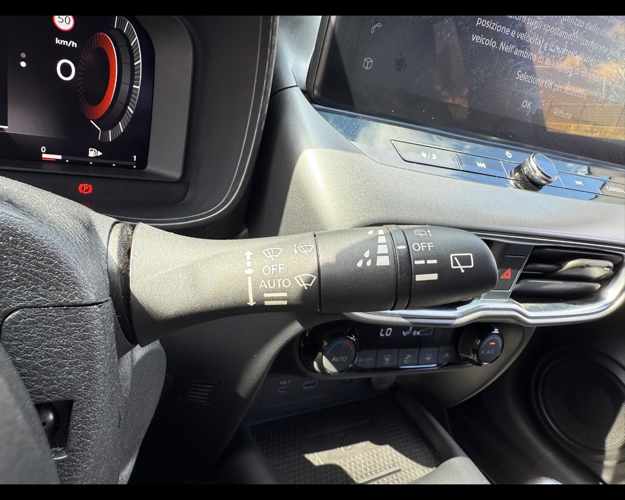 Foto NISSAN Juke 1.0 dig-t N-Design 114cv dct